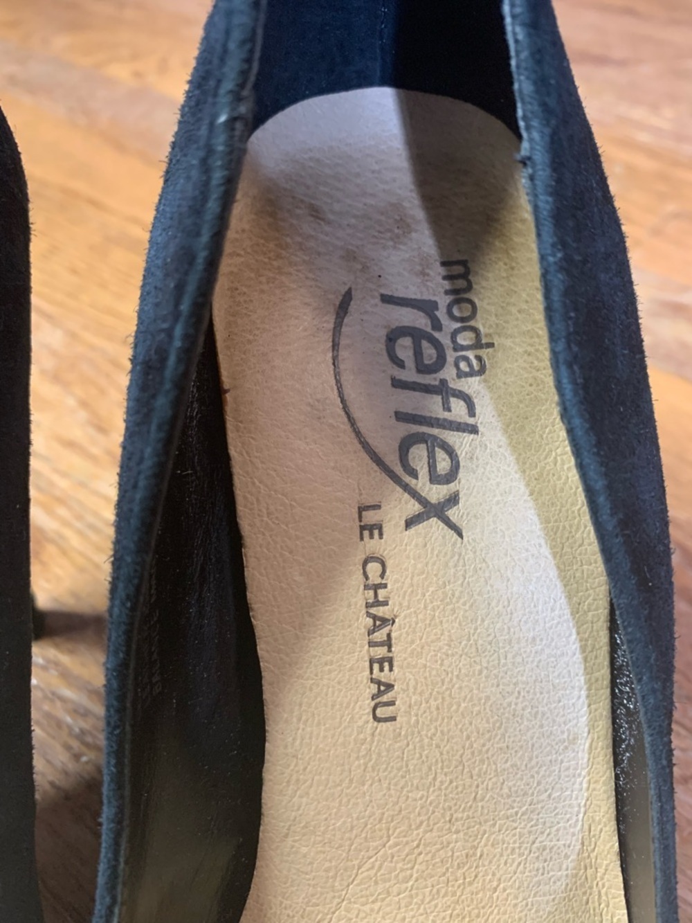 Le Château Moda Reflex Black Faux Suede Pointed Toe Pumps | Size 7M - Picture 7 of 11
